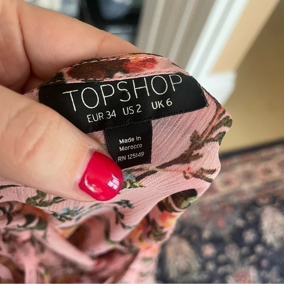 TOPSHOP Floral Ruffle Sleeve Blouse - Picture 6 of 8